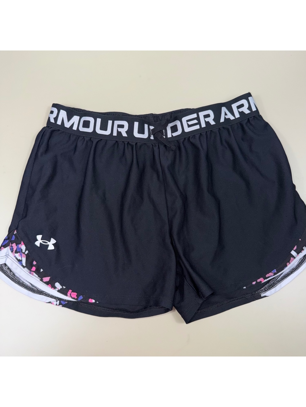 Under Armour Girls YXL Black Athletic Shorts